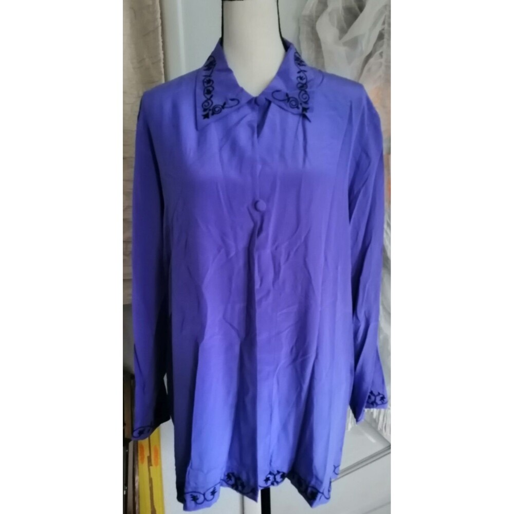 New Womens Top Blouse Size 1X 100% Silk Purple Black Floral embroidered Accent